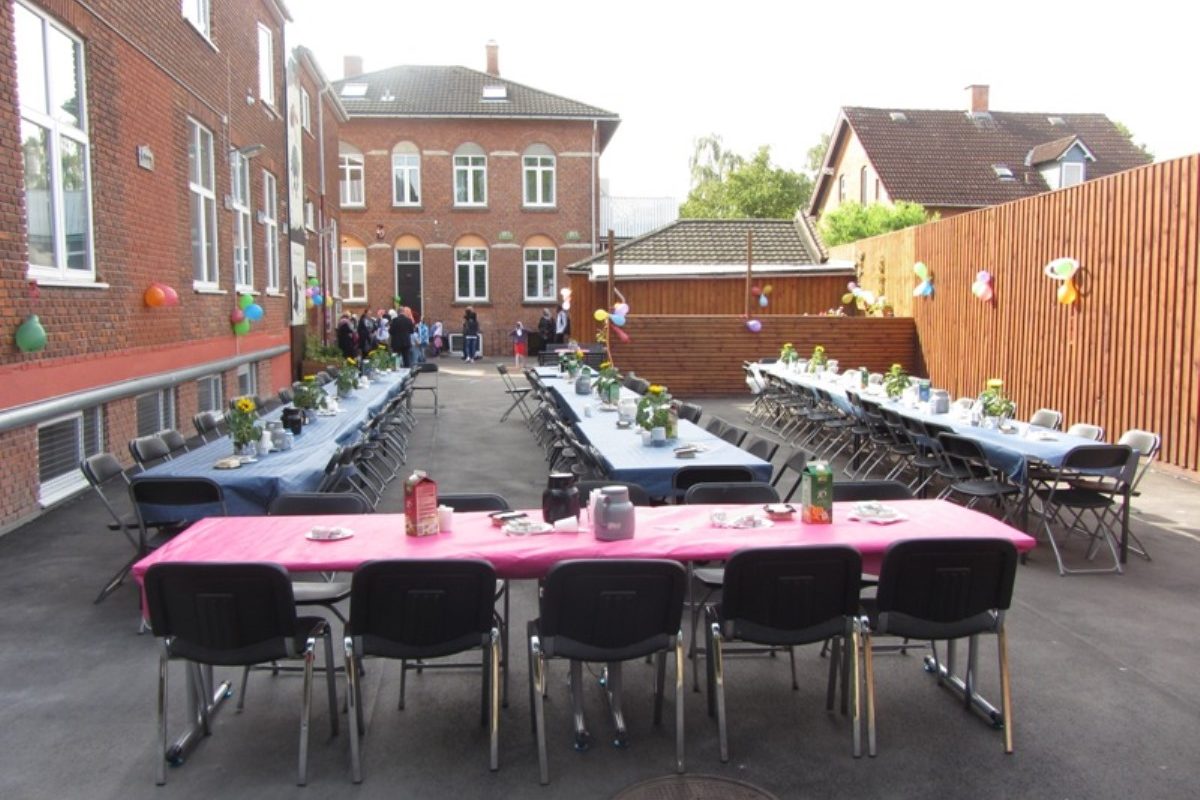 20140813_skolestart_faellesmorgenmad_017