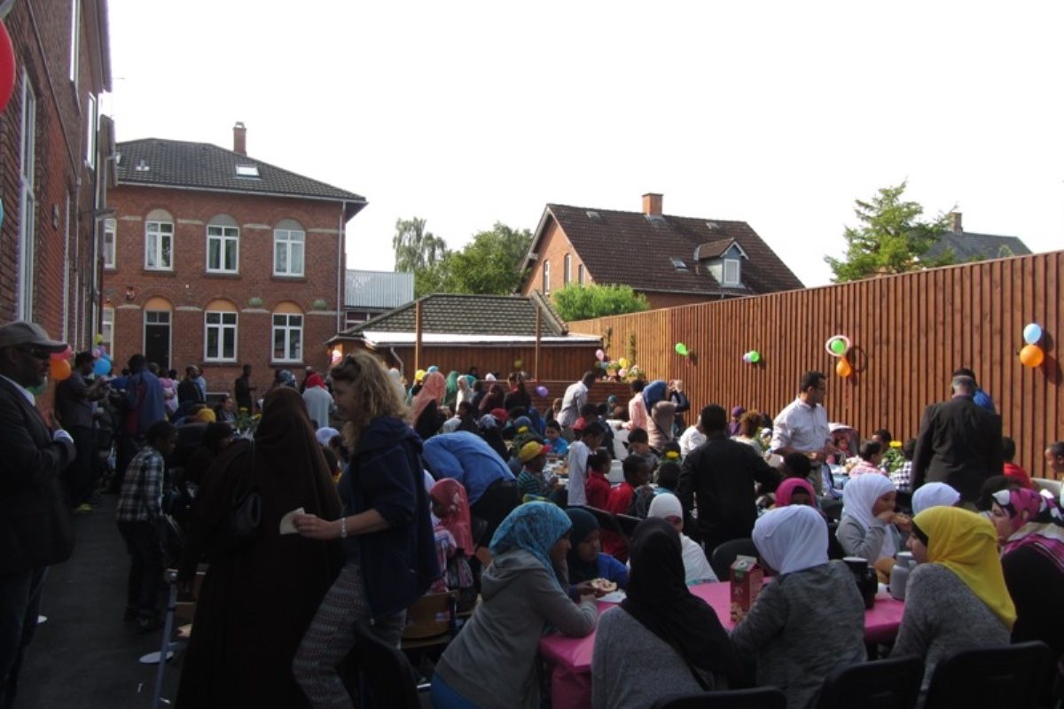 20140813_skolestart_faellesmorgenmad_040